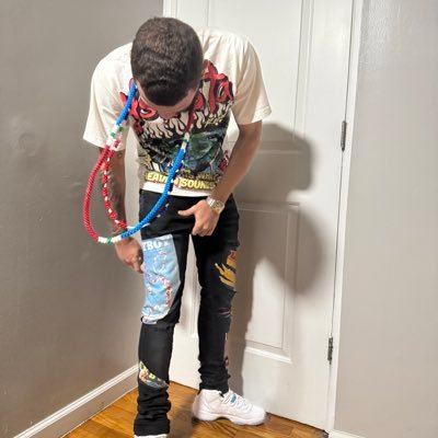 Pom - Free my 157’s ,long live bwild Rip huncho , RIP jebo and check
