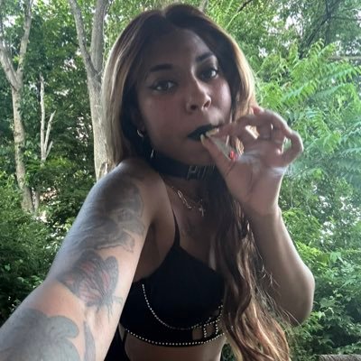 video creator I put stuff in my butt. 🦋🦋~ hugest screamer~DM FOR CHEAP AND PROMO VIDEOS $Cashapp🏷️ Apple Pay 💰