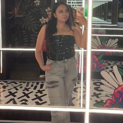 cecymtg_'s profile picture. she/her