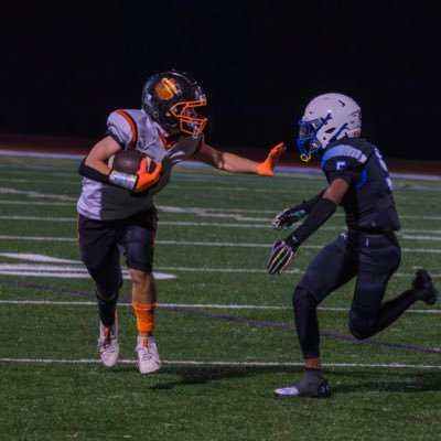 Ridgefield High school Football Class of 2027| #3 |6,1 185 | 3.9 GPA Email: Chriscolsey@icloud.com | Instagram Chriscolsey