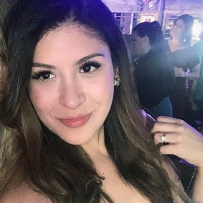 💃🏽 Latina 🏆 Wife 💼 Founder @trophywifecosmetics 👠 Shoe enthusiast 👗 Fashion Addict 🌱 Luxury clean beauty 🌴 Miami 🇨🇦 Toronto 🇵🇪 Perú