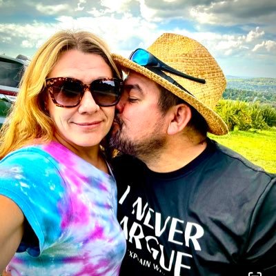 TrayTraw's profile picture. Deplorable/ Weird/ Garbage 🙋🏼‍♀️❤️🇺🇸.