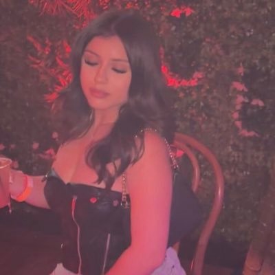 xoalyssajane's profile picture. ❥ 𝒯𝑒𝓁𝓁𝑒𝓏