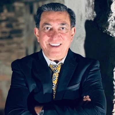 Profesional en Medios, Entretenimiento y Tecnología