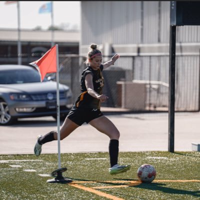 class of 2026//RW,LW,CM// GPA 3.9// MacArthur Highschool Varsity soccer// SLSC Cosmos 07G ECNL/RL #14// Multi sport athlete //@LawtonMacWSOC