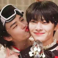 eva - 合 HOP (@stay8stay8) 's Twitter Profile