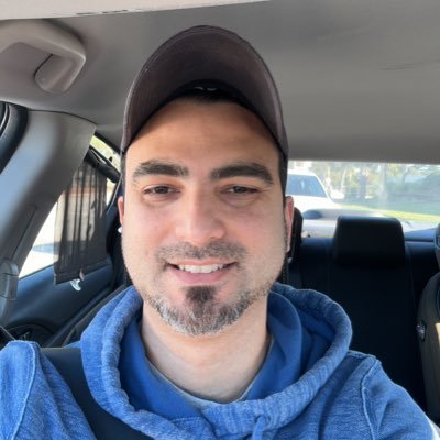 Perfil meramente opinativo e impopular. Não tente entender o que você não está disposto a compreender. Contra revolucionário e inimigo da filosofia marxista.