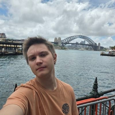 25 y.o. / Python, FastAPI, RabbitMQ, SQLAlchemy / Я тут шутки шучу и смехуёчки смехуярю/Основатель Церкви Свидетелей Питсы