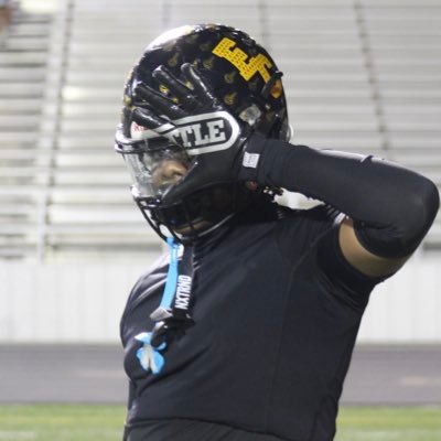 Student athlete 5,9/200lbs/HB,TE/ class of 26 EASTCENTRAL HIGH SCHOOL gmail: robinsonjaisiah2@gmail.com /coach; @DHandyjr54 , @joehubb74 phone number:2102486025