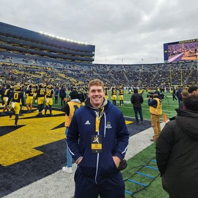 Traverse City Central 2023 | 3.92 GPA | 6'5 250 lbs TE/OL @LEADPrepAcad | Squat-435 | Bench-315 | 275 Power Clean | 34 Vert | 3 Years of Eligibility