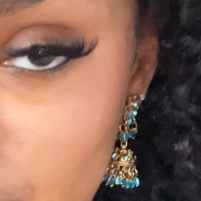 reynakatori's profile picture. living on valued energy 🌱 follow @beadsbycoolie