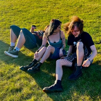 very gay very sad indie/emo garbage from mke :) ‘Road Beer’ EP out November 22nd!! booking: 1killerhighlife@gmail.com