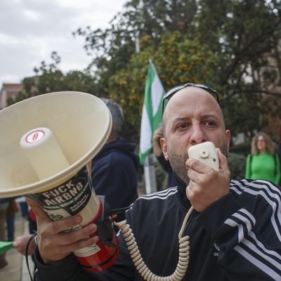 Militando en @AdelanteAND y @DfnderAndalucia
Sindicalmente en @SATGRX
Doctor en Historia Contemporánea por la UGR.