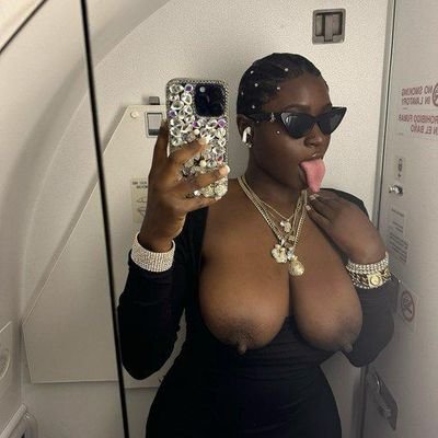 Girl you wished live next door🚪💦
GIRL OF DRUG 🚬
content creator🔞🎥 / Dm for my menu
DONT TEXT ME IF YOU DONT PLAN ON BUYING !
❗❗Avoid being blocked XX❌❌