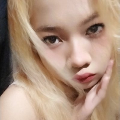 ⋅♡‧₊ I share my honest reviews on skincare and beauty stuffs.
