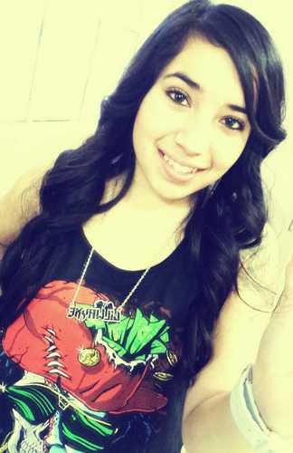 19 years old |Hispanic | Short af 4'11 & a half to be exact | Got a beautiful daughter|Basketball is my passion