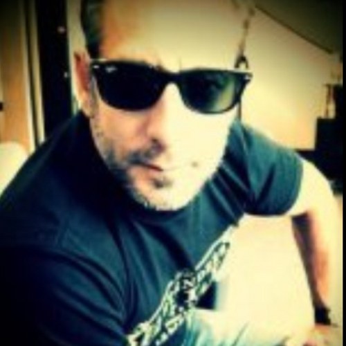 BobFather937's profile picture. Fake Bob Fonseca from the Morning Show on 93.7 KLBJ. The best of @BobFonseca!