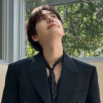 onlyelf22's profile picture. Only ELF 💙 Only Super Junior
@SJofficial