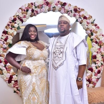 • Radio god - @max909fm
• Media Principality
• Preacher of God’s Word
• Husband to a fine Northern Babe
• Father to Kimberly & Kimora