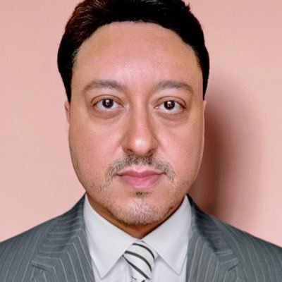 Actor, script writer & Producer احب ان يكتب على قبرى … هنا يرقد رجل حاول