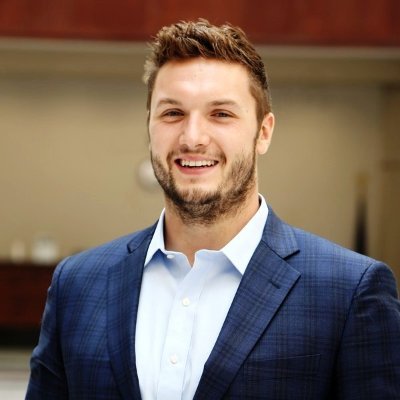 @ButlerU Bulldog Alum, Washed-Up @ButlerUFootball Player, Mediocre at Jiu-Jitsu, Banking Advocate, Political Junkie, Football Aficionado, Husky Dad