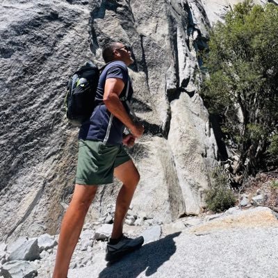 golozano75's profile picture. Longhorns🤘 | Dodgers ⚾️ | Yosemite ⛰️