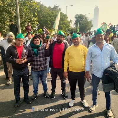 MonuMon71062518's profile picture. 