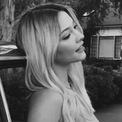yorsmdycline's profile picture. ⠀ ⠀ writer.