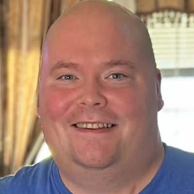 Self Published author of fifteen books. https://t.co/ppGBB3WUIX - I will typically follow most followers back there only a few I won't