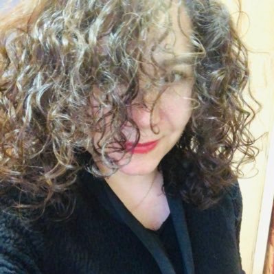 clauss_Angeli's profile picture. mujer del frío,bruja maldita.   "¡Oh, mujer, qué espléndido ser eres! Porque tú pusiste tu fundamento en el Sol, y has conquistado al mundo".