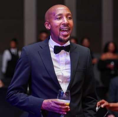 Mpho_Khiba's profile picture. Simply the gifted guy. What you see, it is exactly what you going to get. There is no need to fight to live because we live to die!