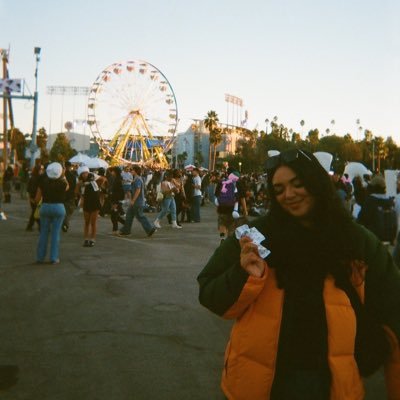 criticalveiins's profile picture. ♡ alex ♡                                                      she/her