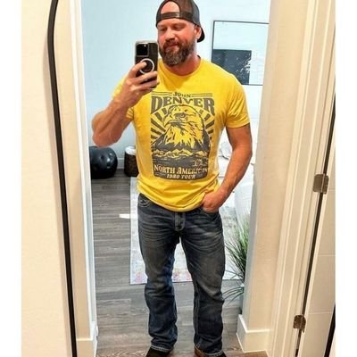 MurphyRaym97263's profile picture. 