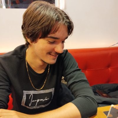 -Experto en Gestión de Esports
-COO de ??
-Estudiando oposiciones de Bombero en @cesurformacion
-Jugador de Voley en Adriano, road to Andaluza
- 19 y/o