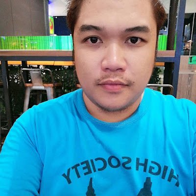 White_foxQQQ's profile picture. 