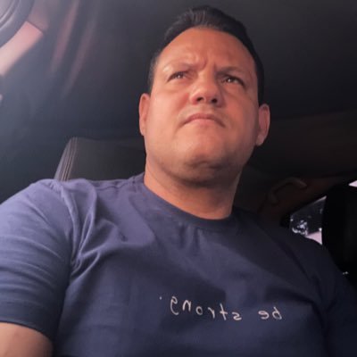 Policial , Faixa Preta de JJ , Instrutor de Defesa Policial.