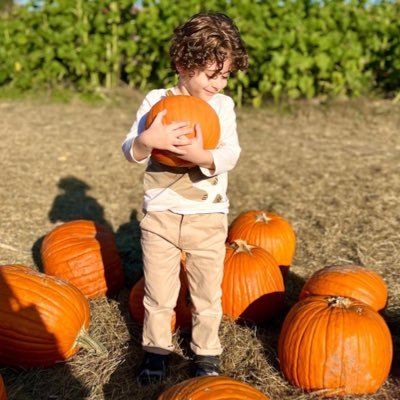 bahaadesign's profile picture. We pray for peace all over the world.