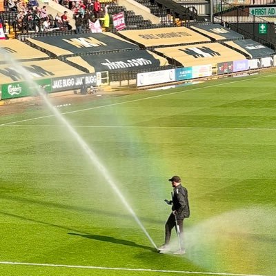 Notts County fan | Outdoors enthusiast | I enjoy fresh air, not hot air | If I’m not outdoors, I’m complaining about being indoors.