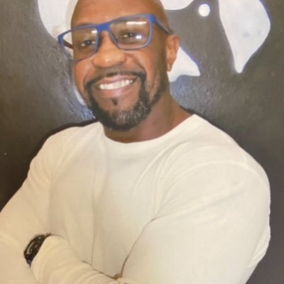 *KINGVIC* is a published #Author #PersonalTrainer #Creator. Damaged Life. In the Mind of A Man. She Loves a Gentleman. Book of Quotes. MoneyMachineWorkouts.