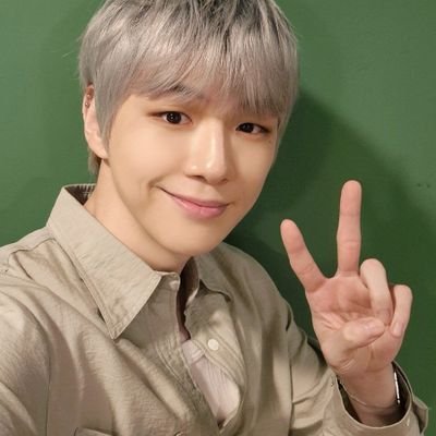 Shine_FlowD's profile picture. 무명에서 다니티를 거처 플로디