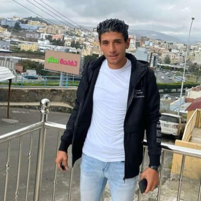 sm9711315464684's profile picture. 🎩🎩