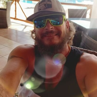acvk78's profile picture. fringe minority dude.