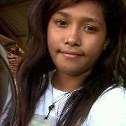 rhya_maniez's profile picture.