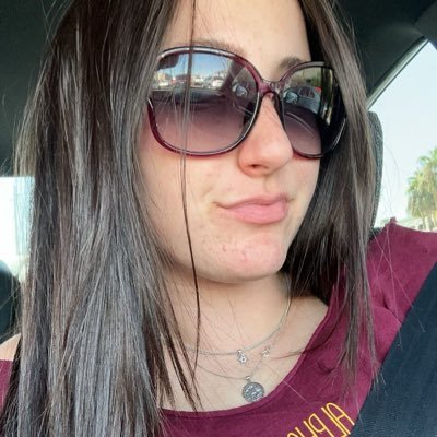 realcookiequeen's profile picture. Real-time coverage of my descent into madness