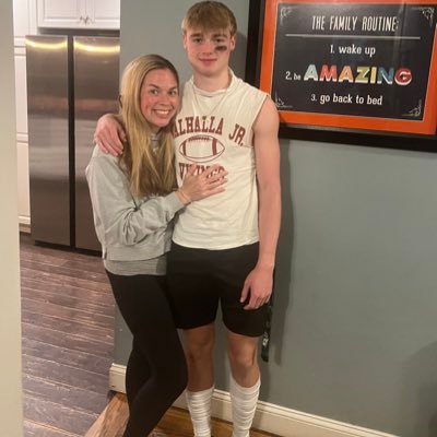 tiffmcginty's profile picture. 