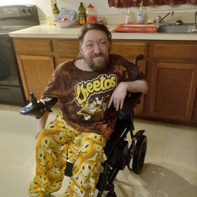 silkslittlediet's profile picture. 40  male in a wheelchair
