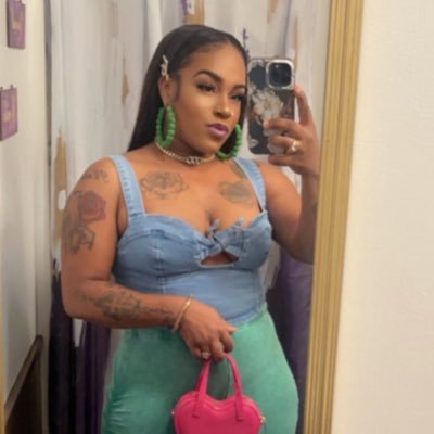 CourtBabeeee's profile picture. 