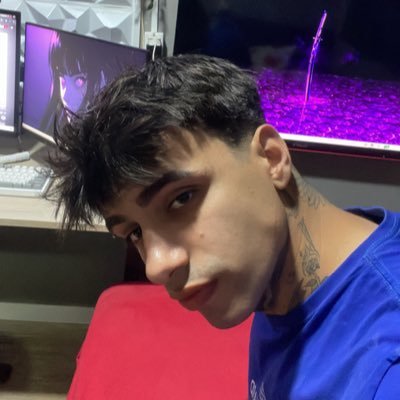 jovem e desastrado