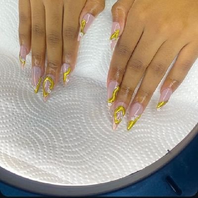 angelzviko23's profile picture. CHRIST IS KING🙏🏾