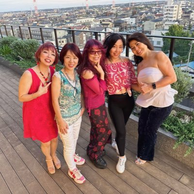somosoceana's profile picture. LatinSoulのレディースバンド”LAS OCEANAS”の公式ツイッターです。We are LAS OCEANAS! Japanese ladies Latin Soul group! Somos LAS OCEANAS!!!